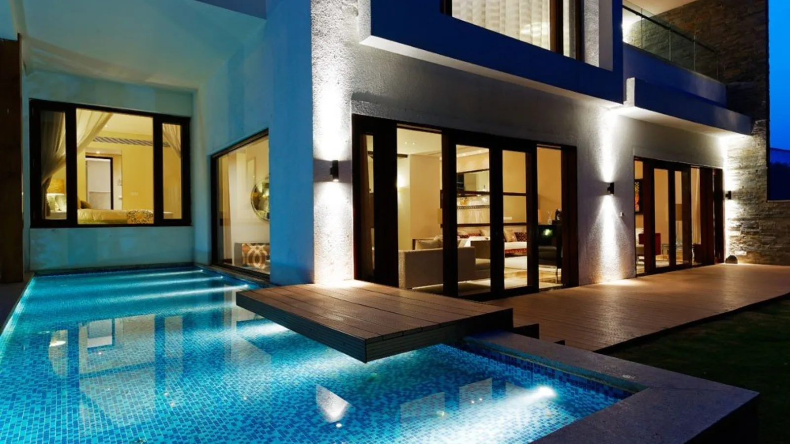 Embassy-Grove-Apartments-in-Kodihalli-Bangalore-Pool